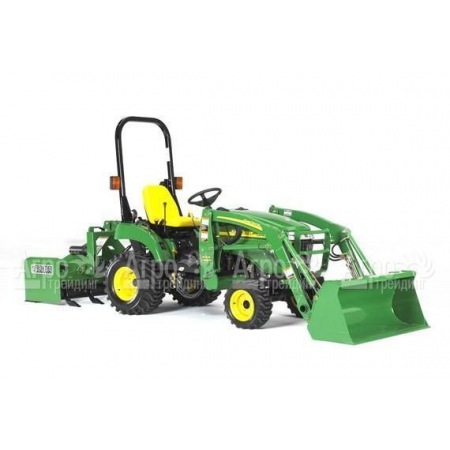 Многофункциональный минитрактор John Deere 2320 в Нижнем Новгороде