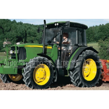 Многофункциональный минитрактор John Deere 5615 в Нижнем Новгороде